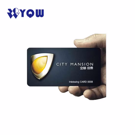 Tamaño estándar personalizado Cr80 PVC PETG Material Tarjeta de regalo Chip sin contacto Tarjeta de PVC IC Tarjeta inteligente Tarjeta de crédito Tarjeta bancaria NFC Tarjeta RFID